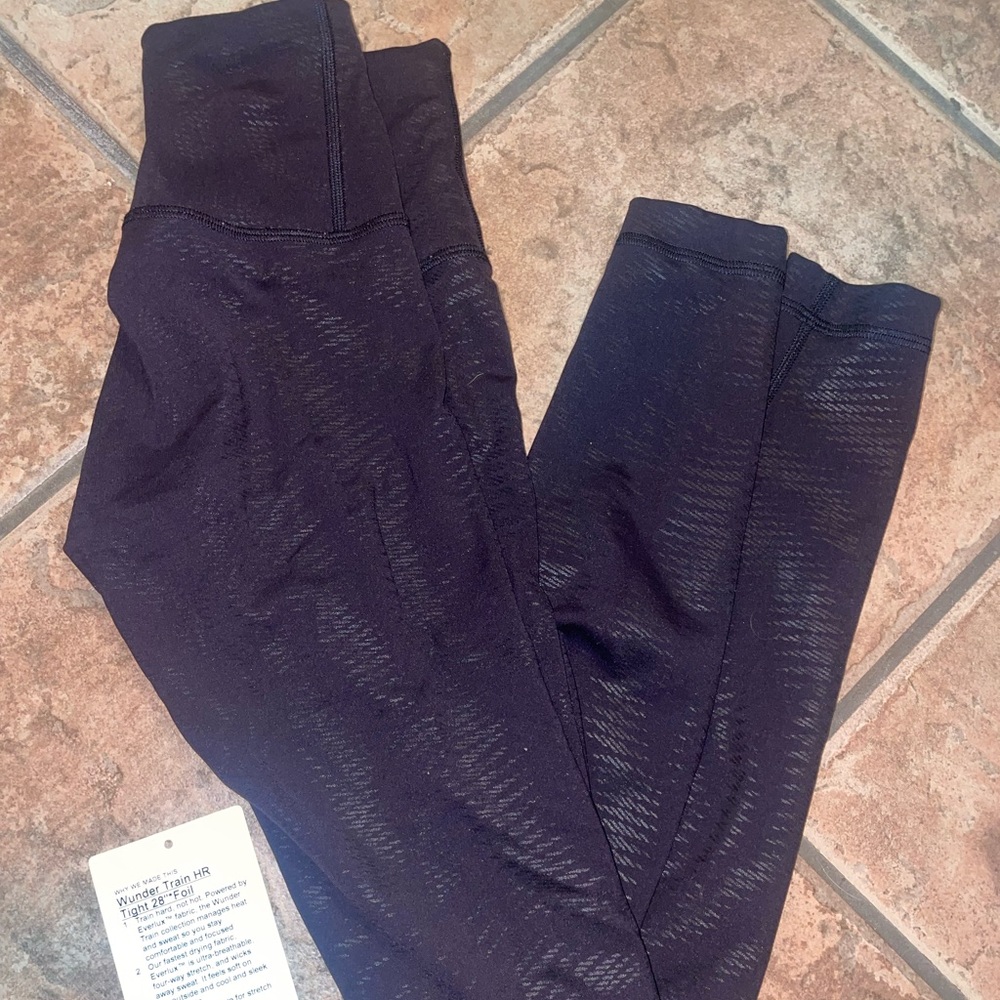 NWOT Lulu Leggings